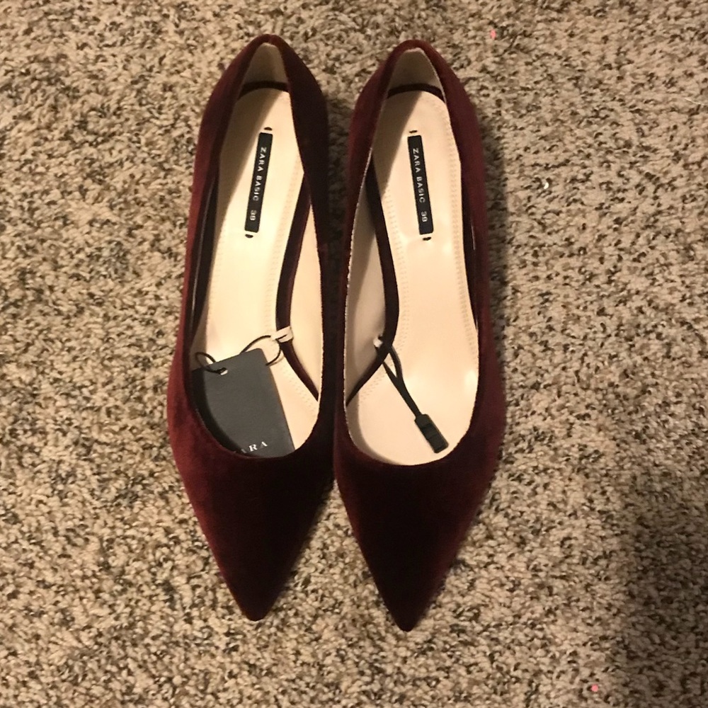 ZARA Velvet High Heel Court Shoes - Picture 6 of 8